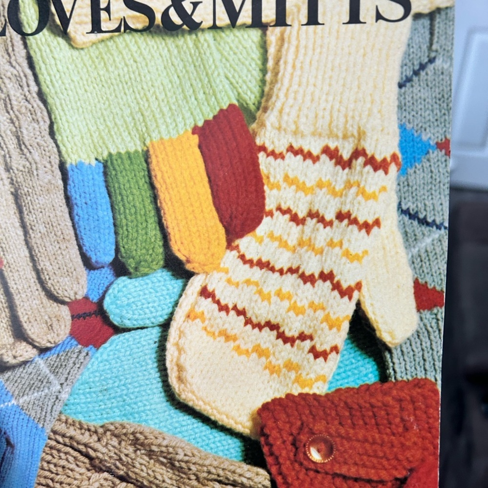 5/$25 patrons gloves Colorful Knit Mittens and Gloves